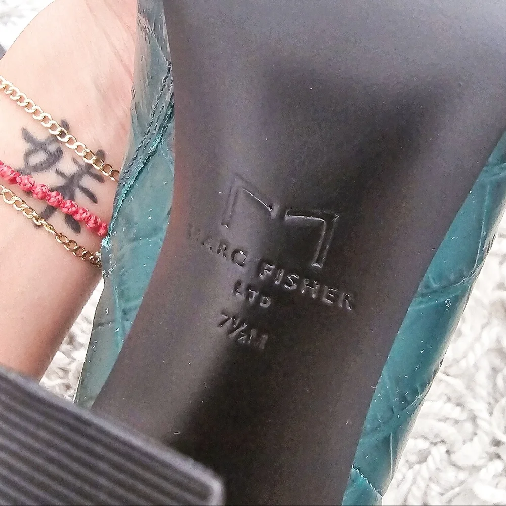 Marc Fisher Kulika green croc embosed pointed toe leather ankle boots - Picture 8 of 10